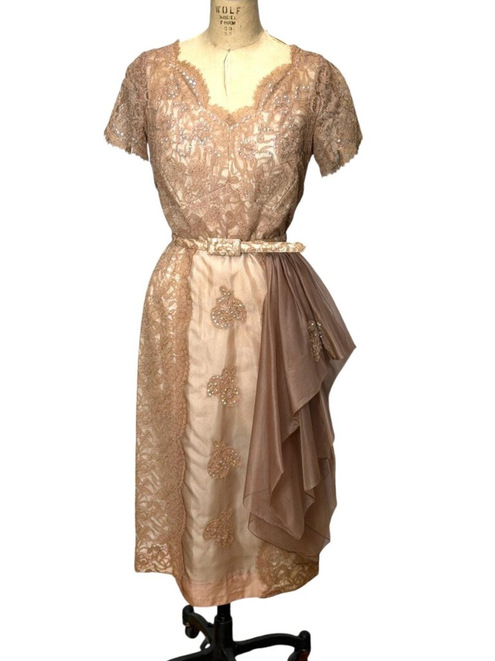 1950s Chantilly lace dress with sequins and appliques Size M/L